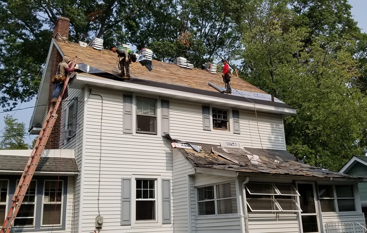 Ask Your Roofing Contractor in NJ These 3 Things Before Repairing Your Roof