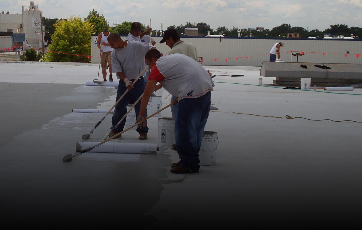 Flat Roof Maintenance:  Keeping Your Flat Roof Cool and Leak-Free This Summer